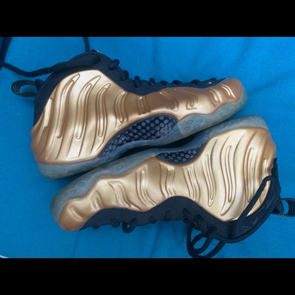 Nike Air Foamposite One Metallic Gold - Picture 2 of 8